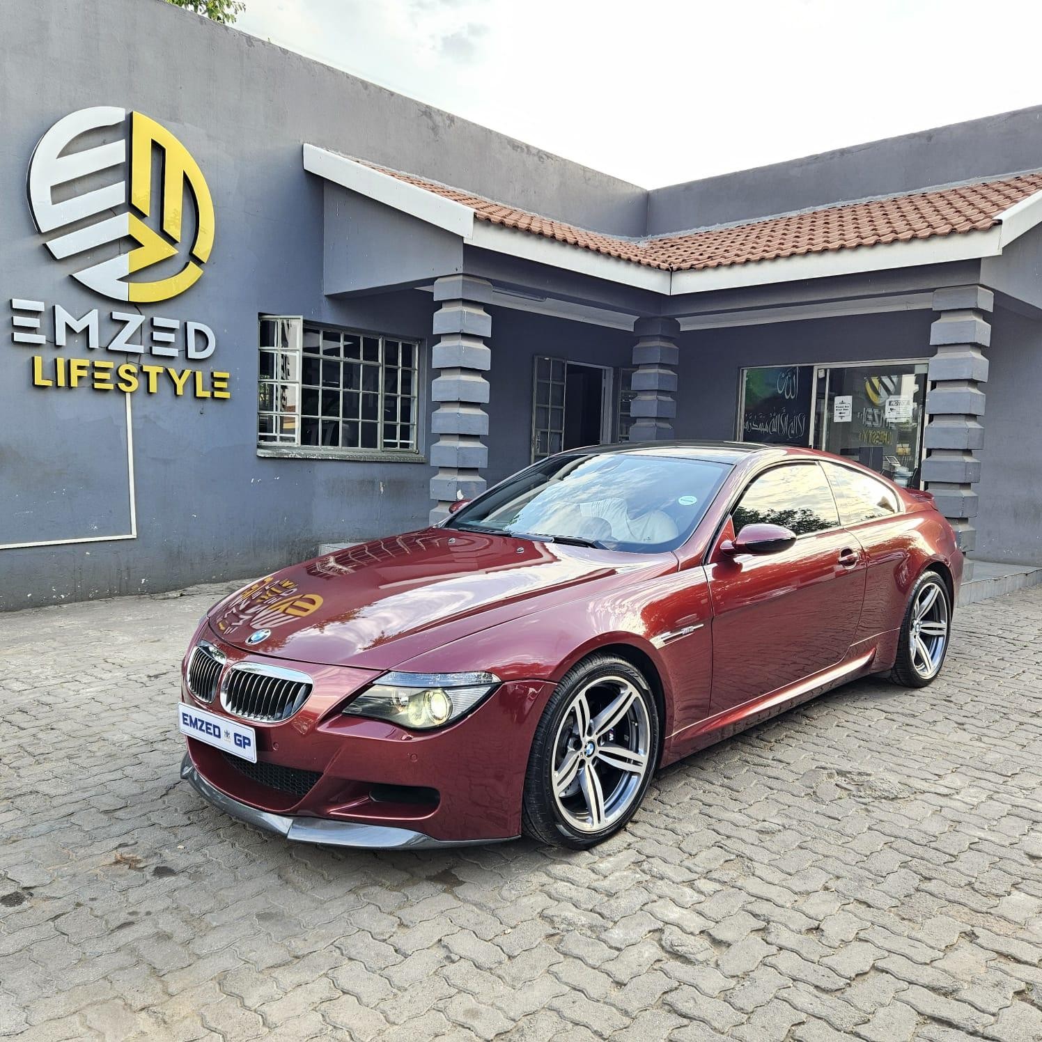 Main Vehicle Image