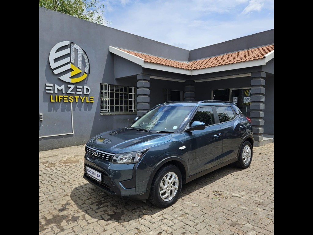 2022 MAHINDRA XUV300 