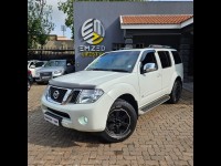 2013 NISSAN PATHFINDER 4.0 V6 LE A/T (L32) 