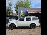 2013 NISSAN PATHFINDER 4.0 V6 LE A/T (L32) 