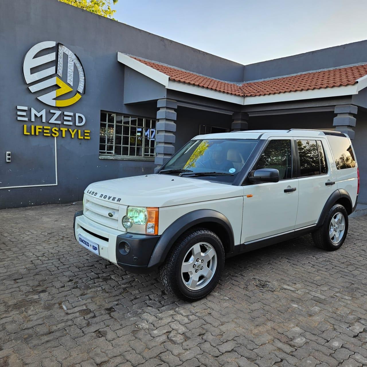 Main Vehicle Image
