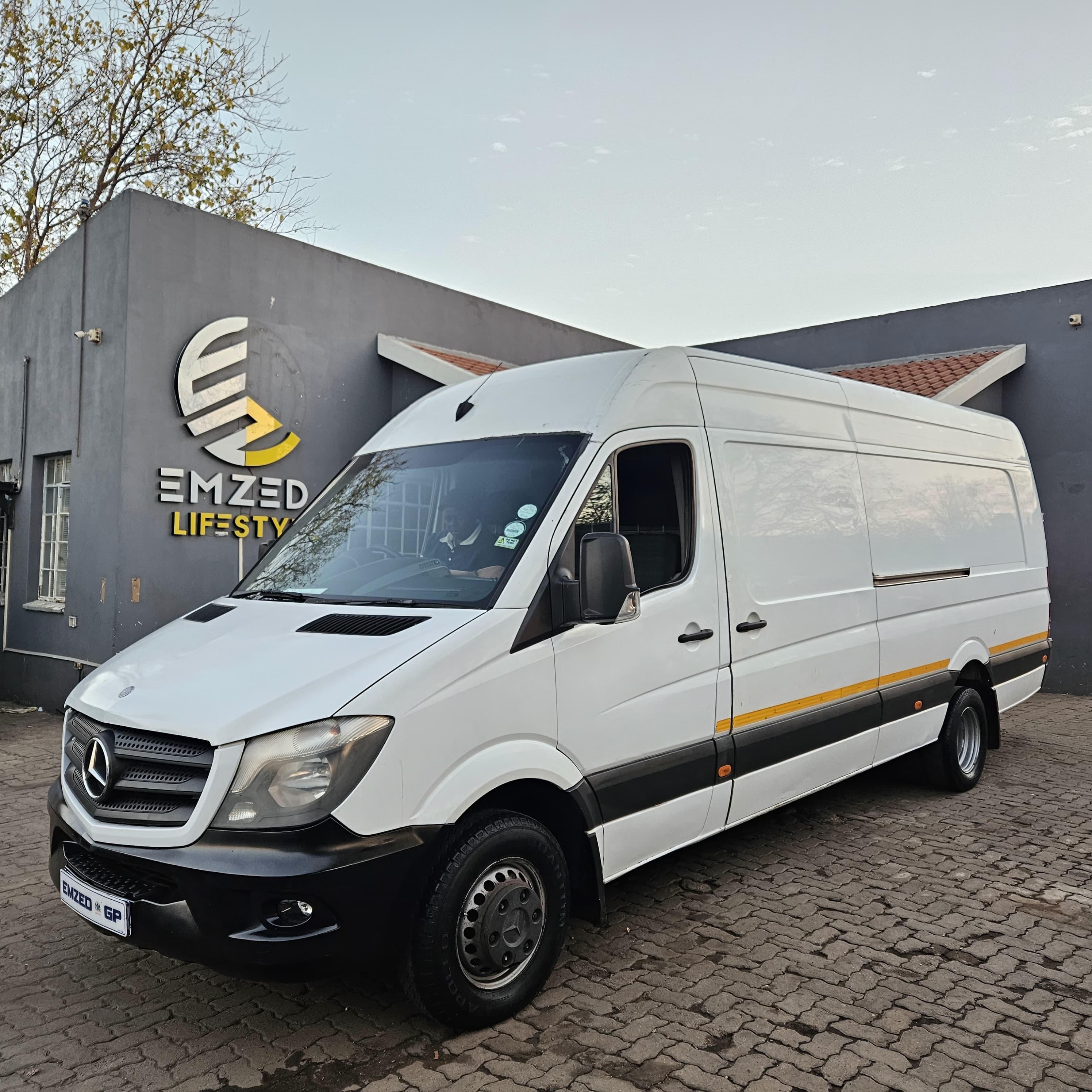 Main Vehicle Image