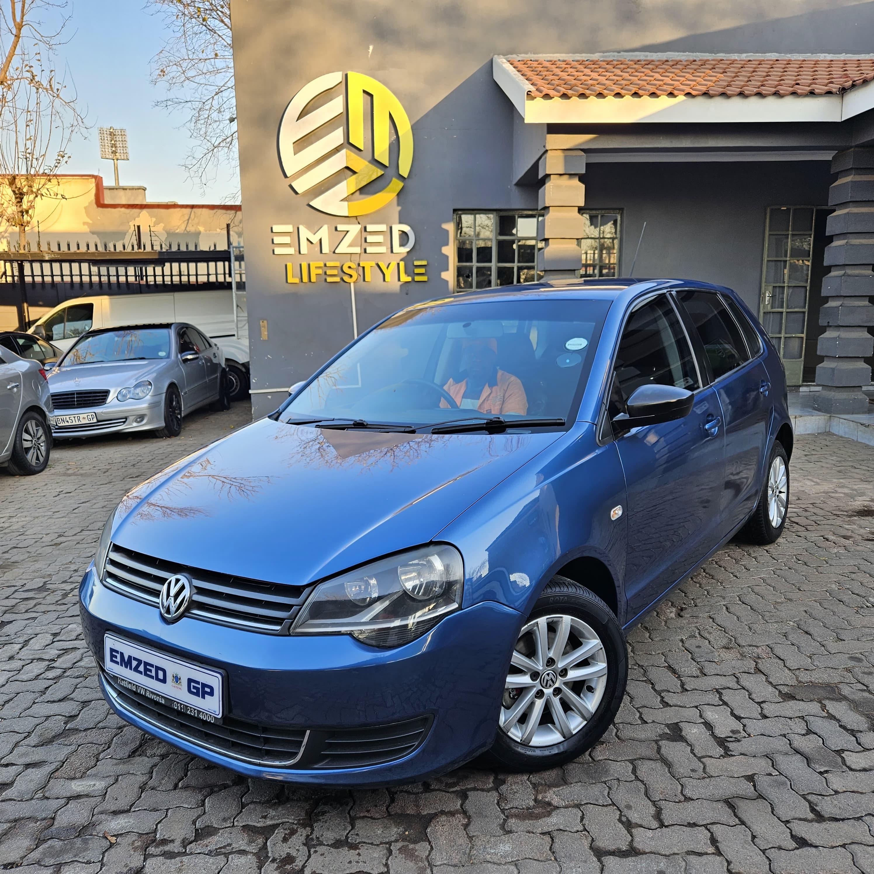 Main Vehicle Image