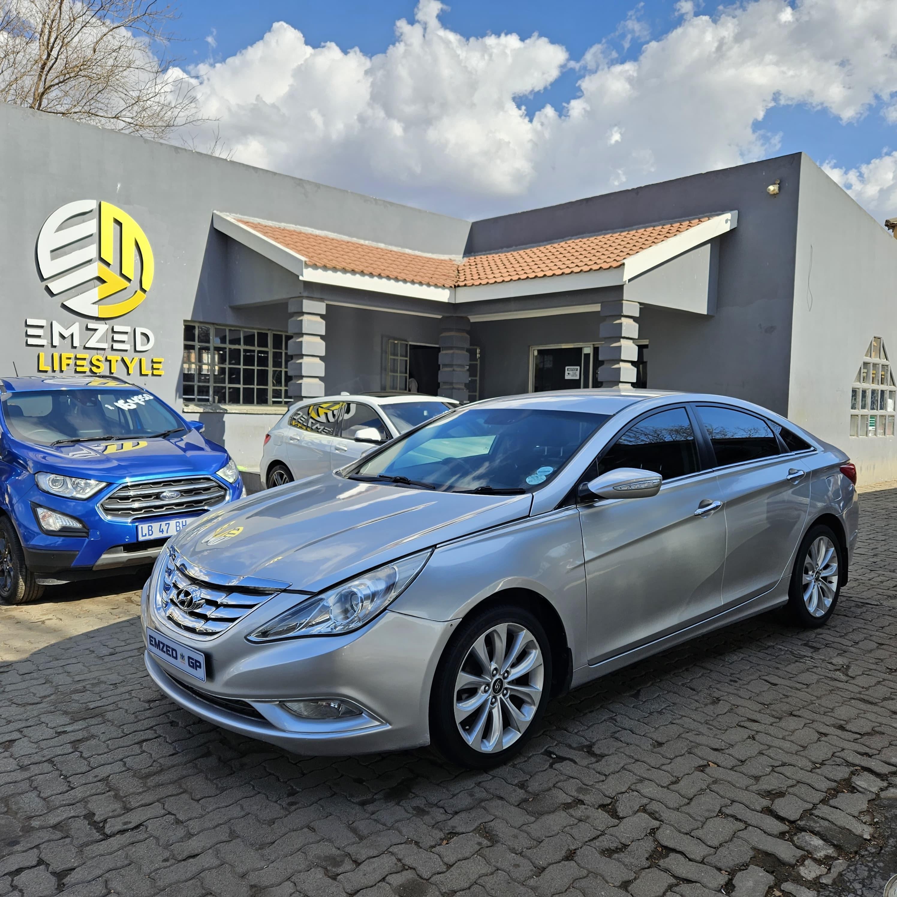 Main Vehicle Image