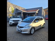 2013 HONDA JAZZ 1.5 EXECUTIVE  A/T 