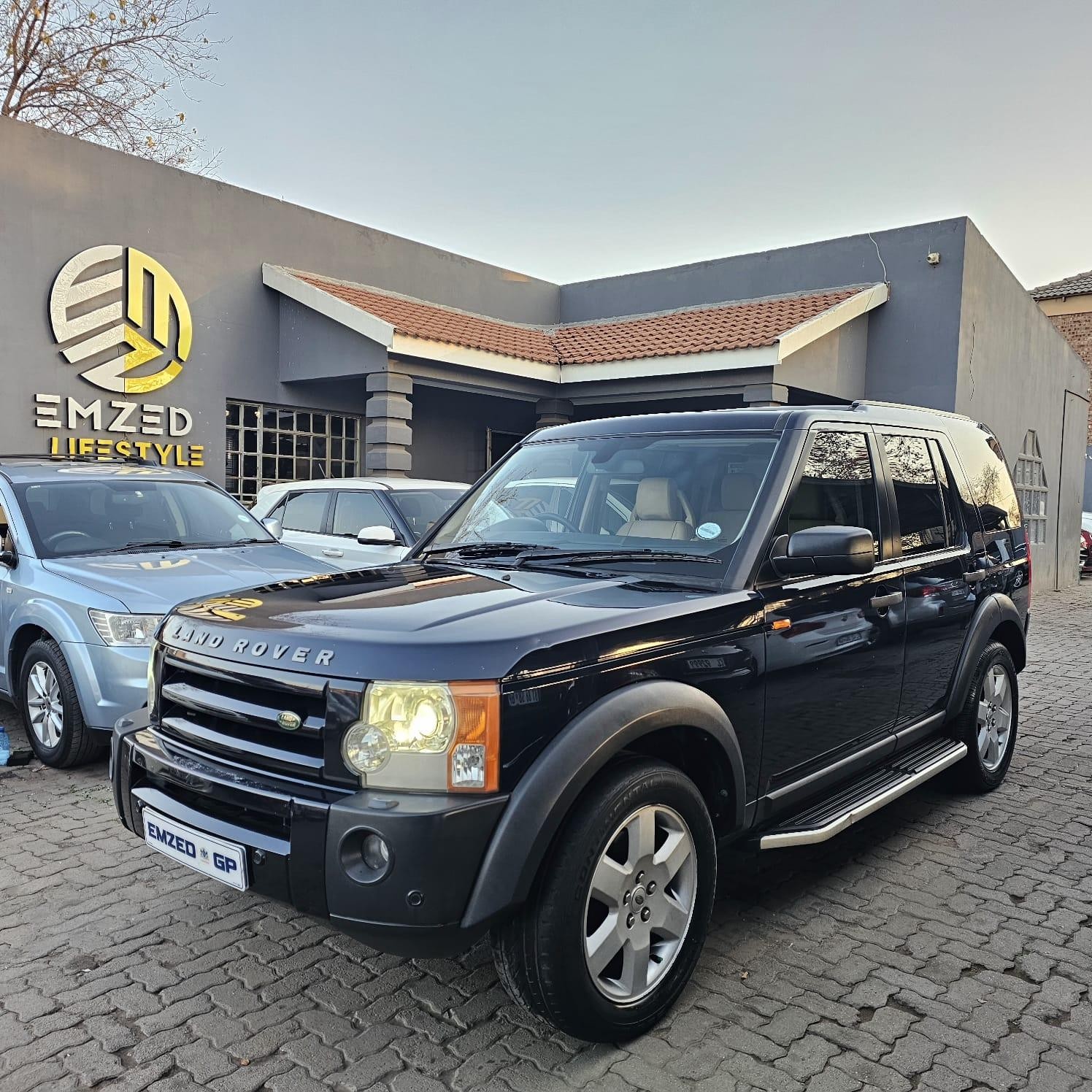 Main Vehicle Image
