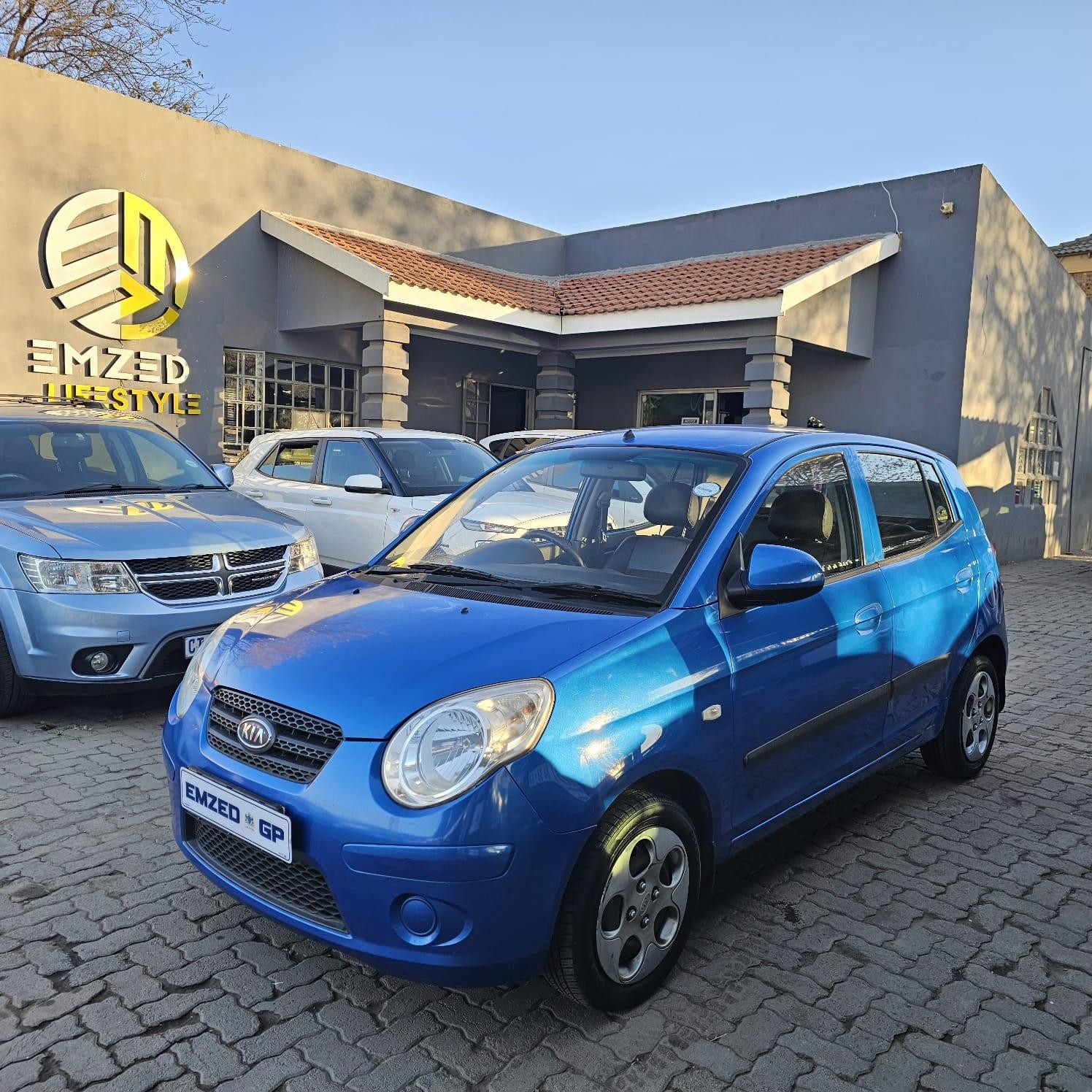 Main Vehicle Image